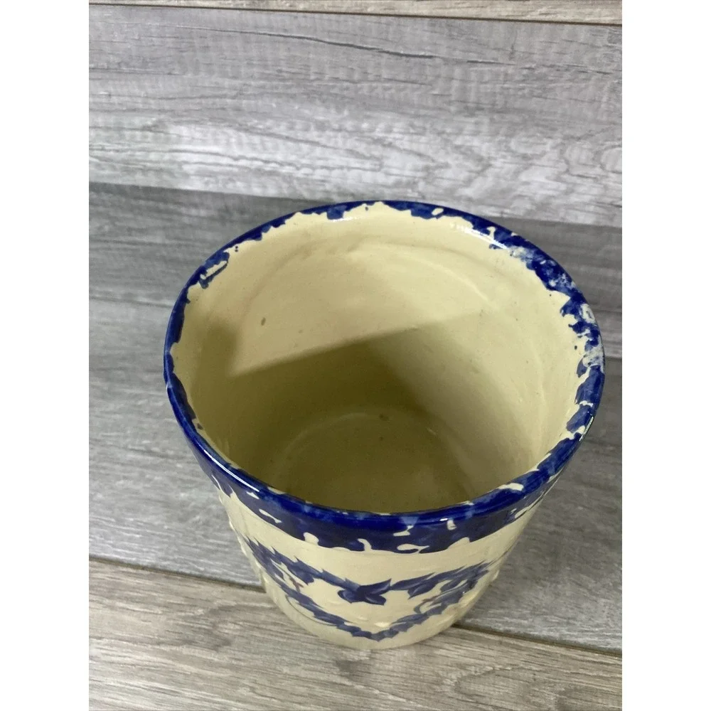 Alpine Pottery Stoneware Crock Roseville Ohio Blue Heart Cream Excellent 1995